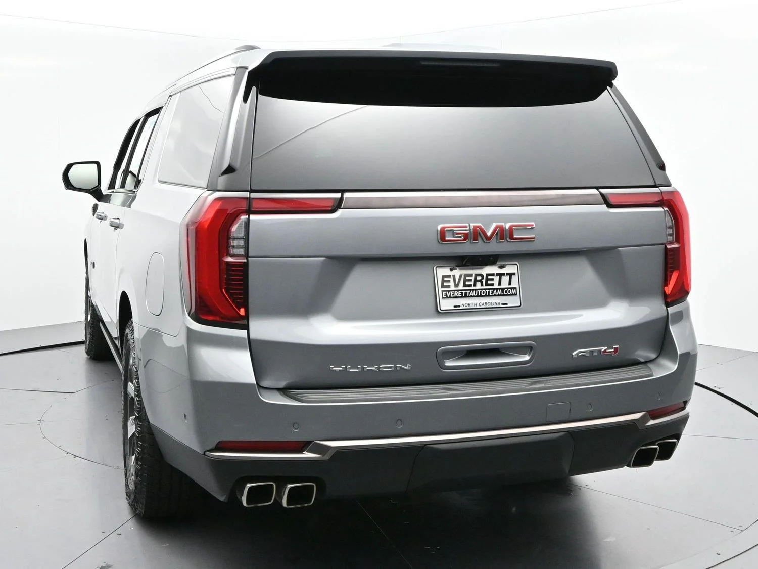 Used 2025 Sterling Metallic GMC AT4 Ultimate image 6