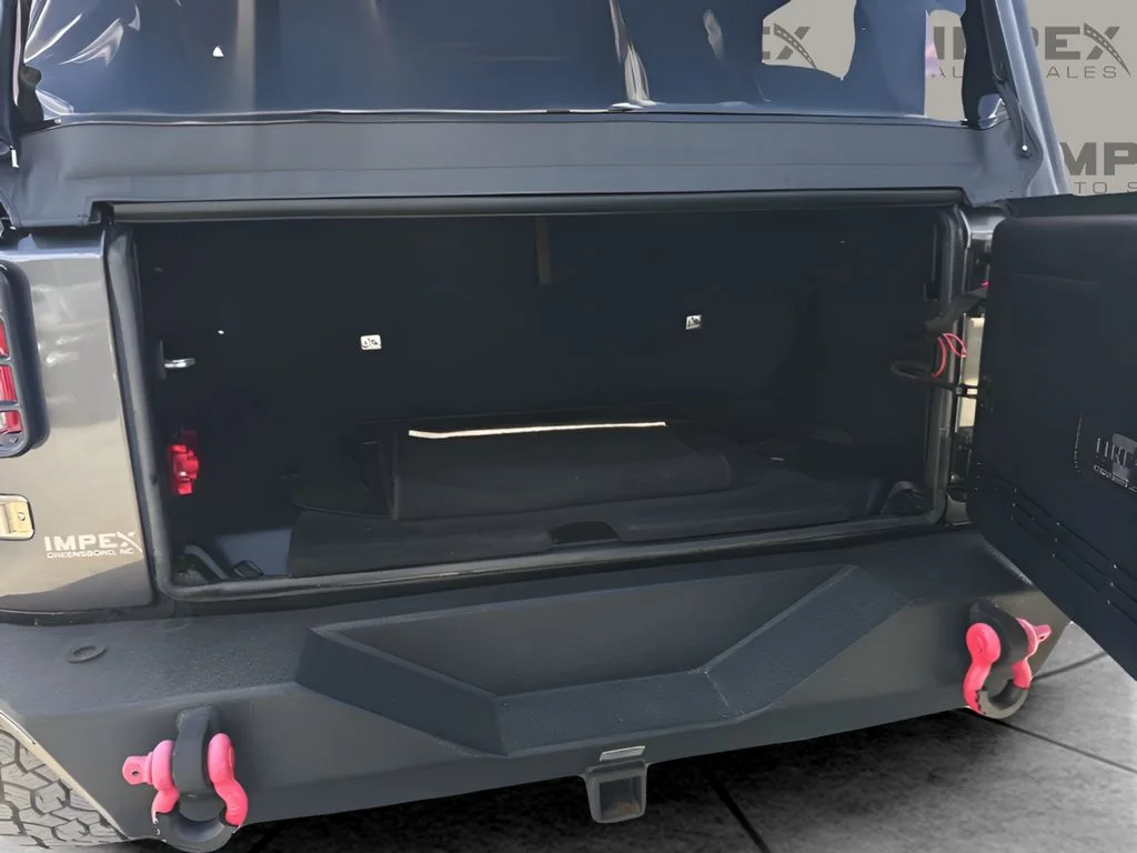 Used 2018 Gray Jeep Sport image 25