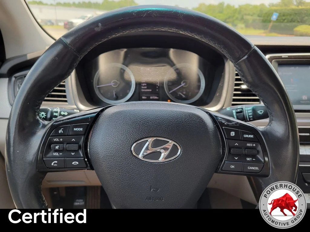 Used 2018 White Hyundai SEL image 31