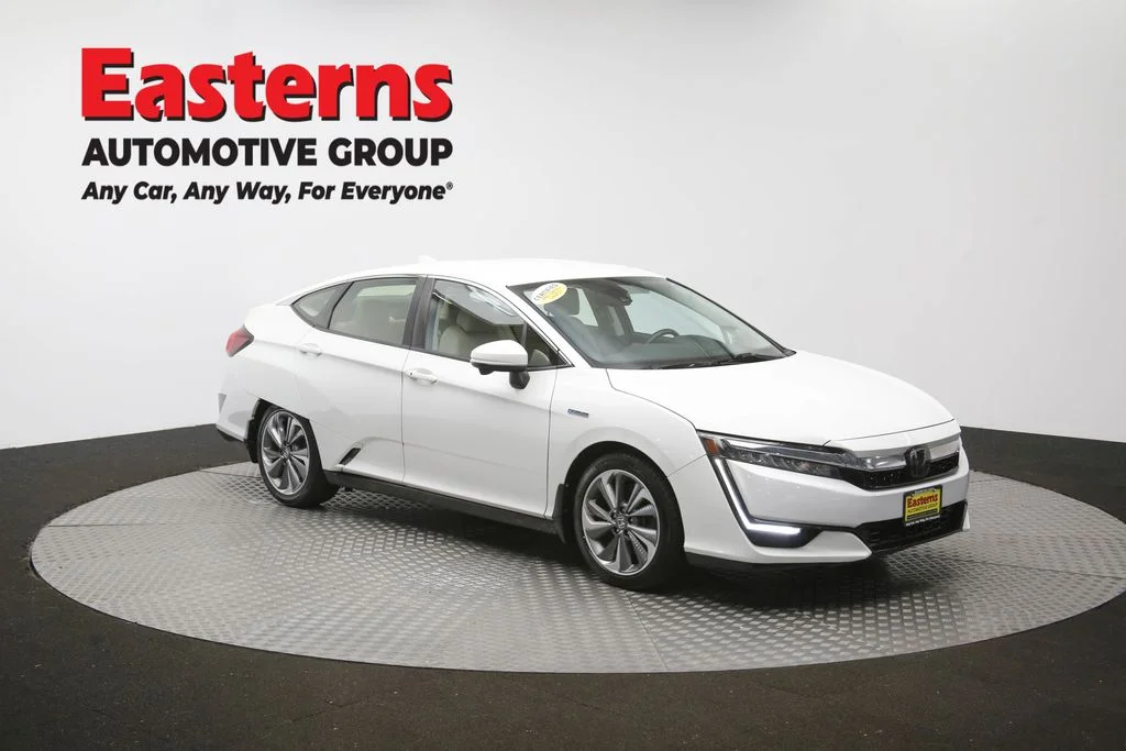 Used 2018 White Honda Touring image 47