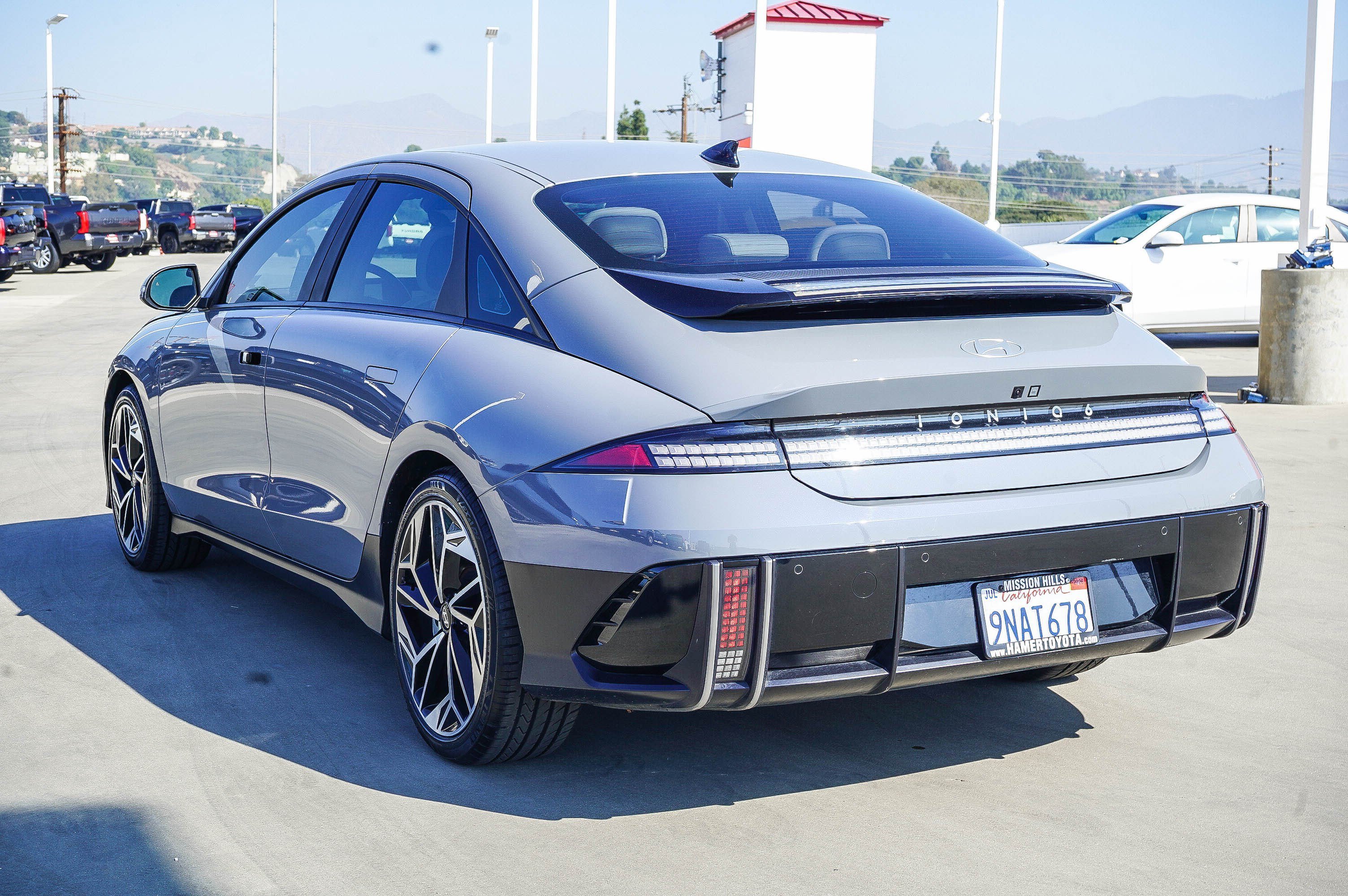 Used 2024 Transmission Blue Hyundai SEL image 4
