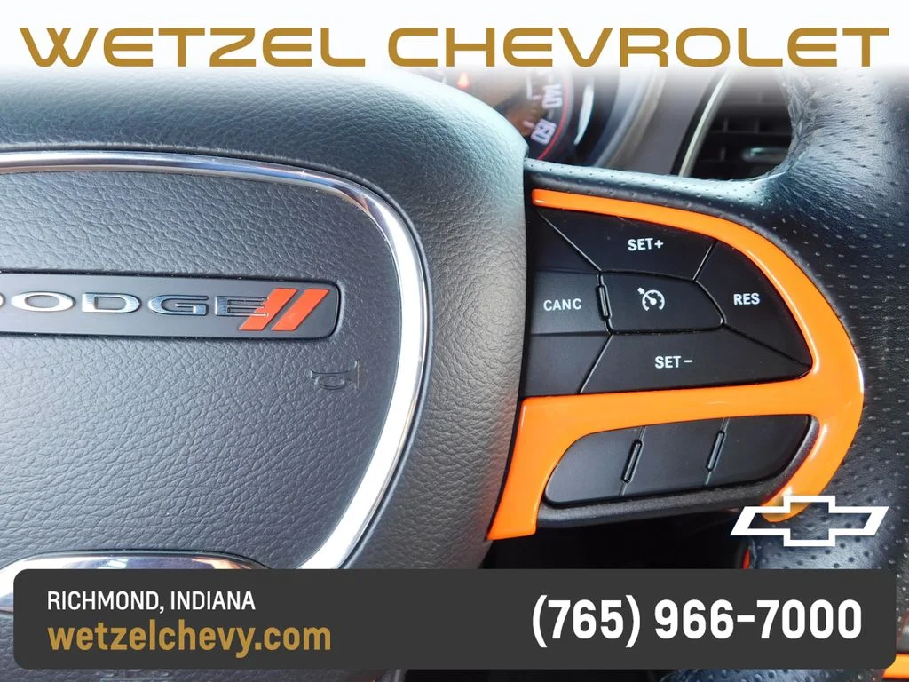 Used 2023 Orange Dodge SXT image 25