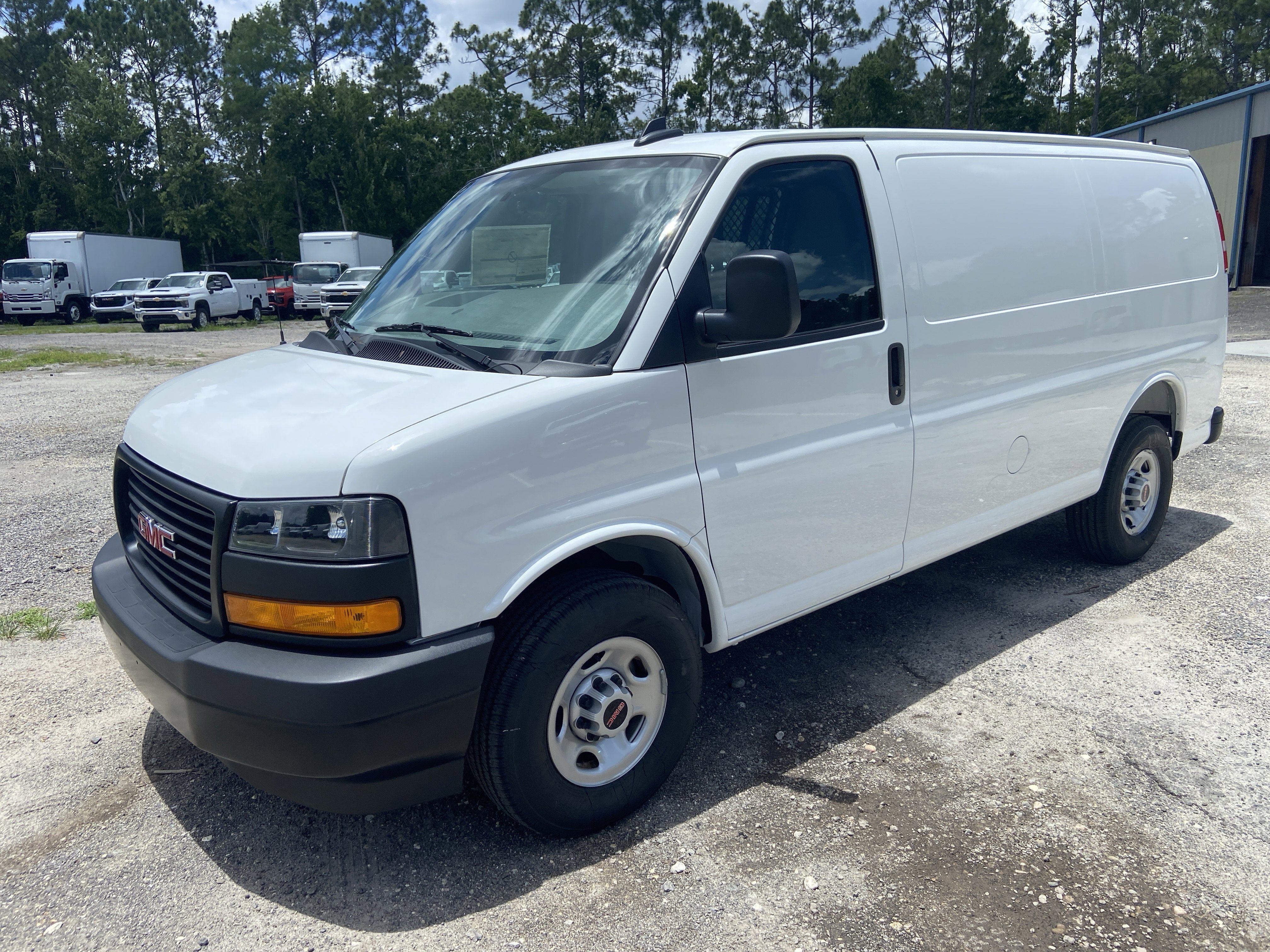 2025 GMC Savana 2500's photo