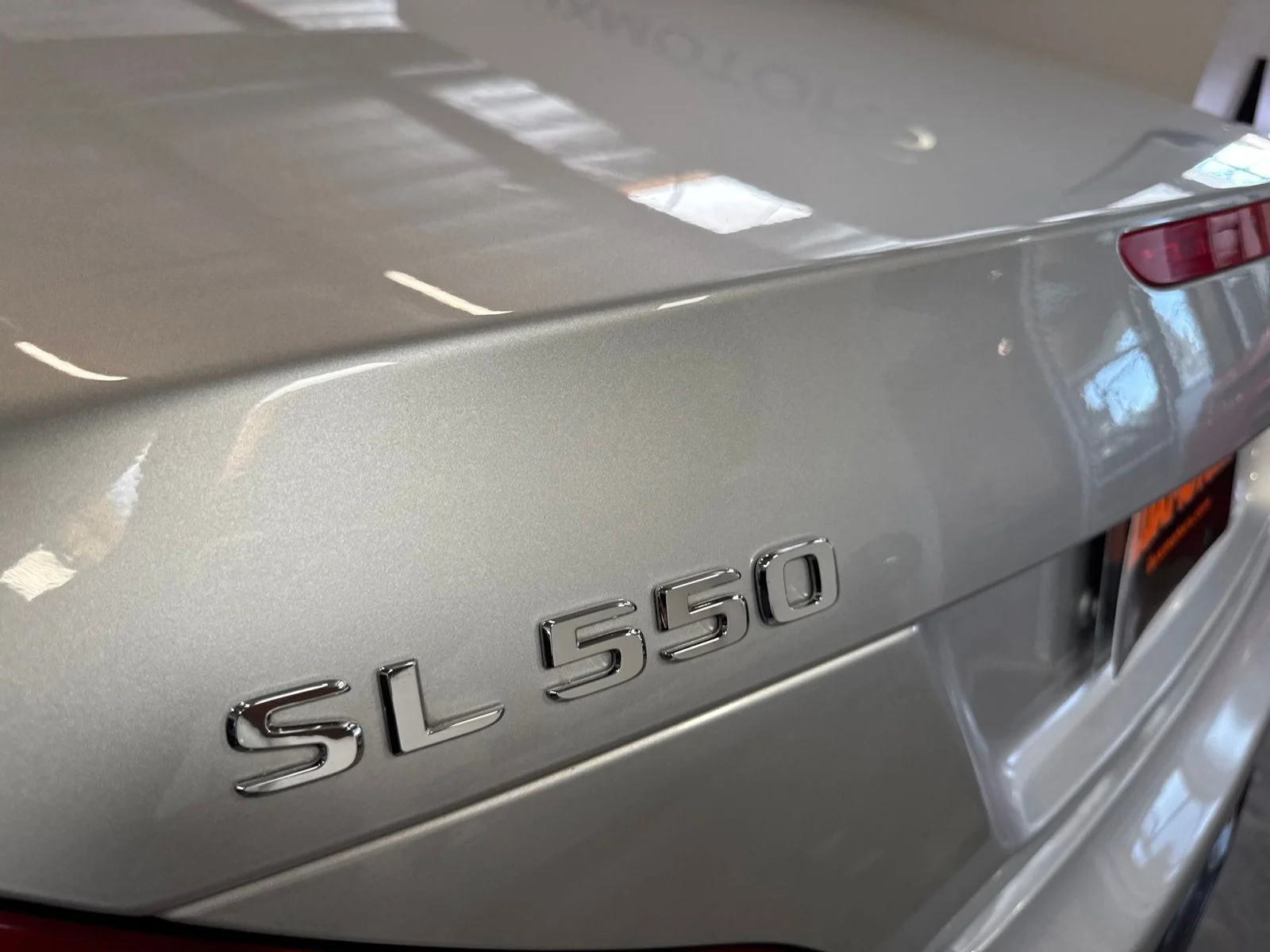 Used 2019 Silver Mercedes-Benz SL 550 image 31
