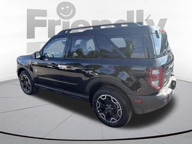 New 2026 Shadow Black Ford Outer Banks® image 4