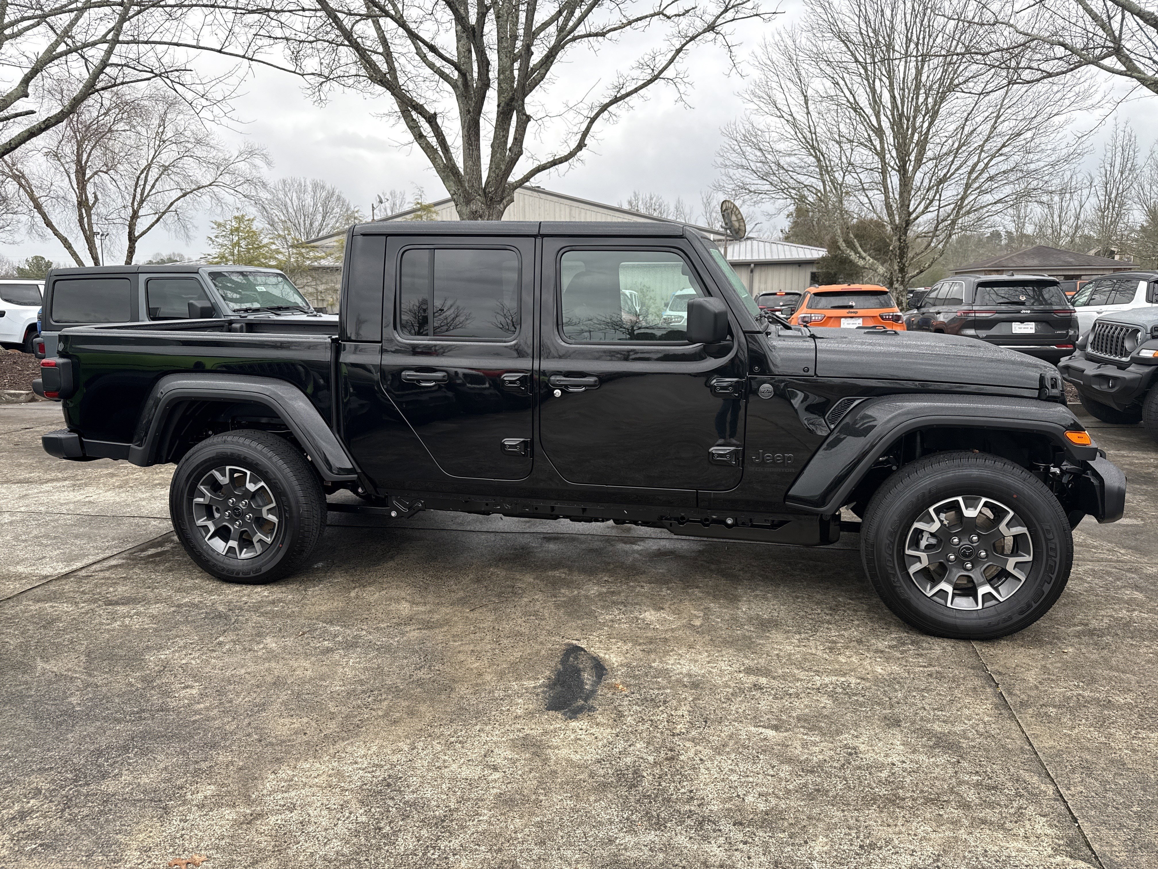 New 2026 Black Clearcoat Jeep Sahara image 8
