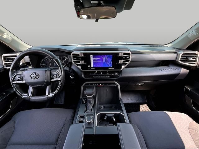 Used 2023  Toyota SR5 image 10