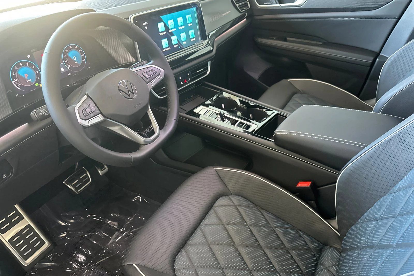 New 2026  Volkswagen 2.0T SEL Premium R-Line image 9