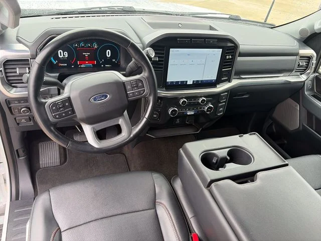 Used 2022 White Ford Lariat image 16