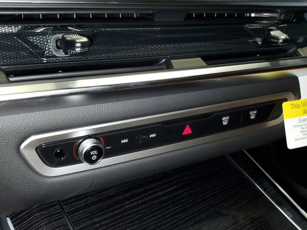 New 2026 Black Sapphire Metallic BMW sDrive40i image 23
