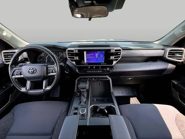 Used 2023  Toyota SR5 image 10