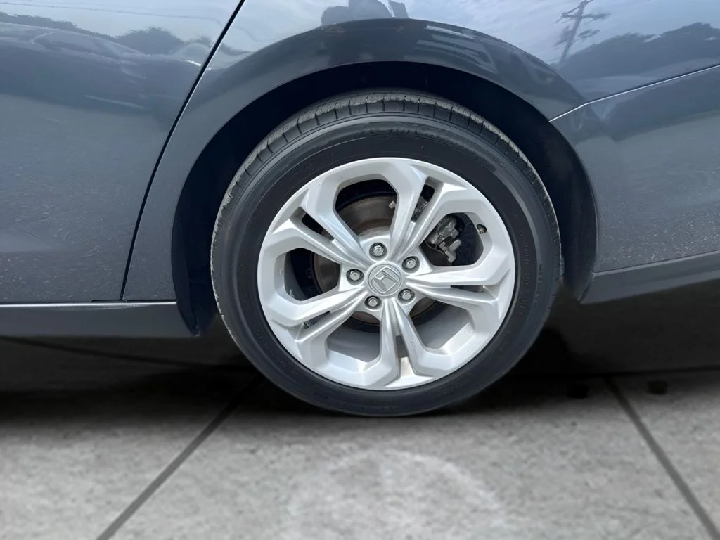 Used 2025 Gray Honda LX image 19