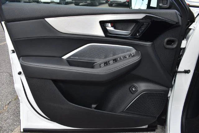 New 2026 Platinum White Pearl Acura Technology Package image 10