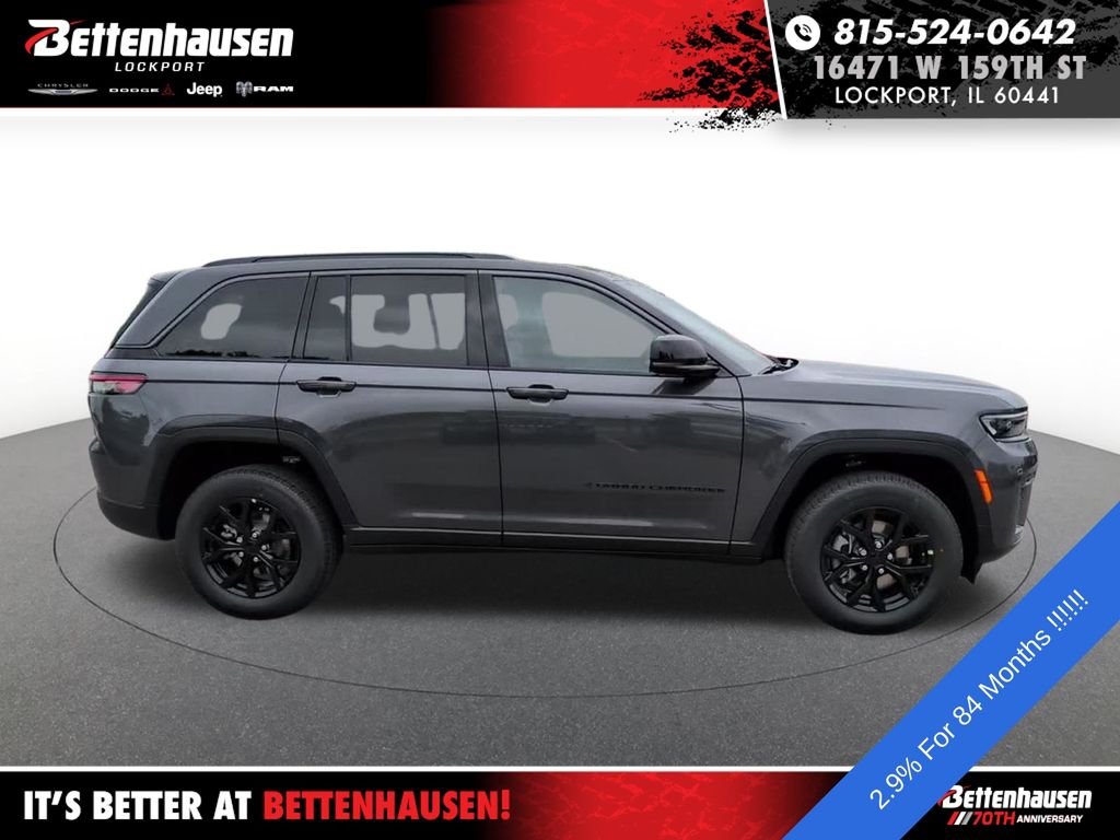 New 2026 Baltic Gray Metallic Clear-Coat Exterior Paint Jeep Laredo Altitude image 5