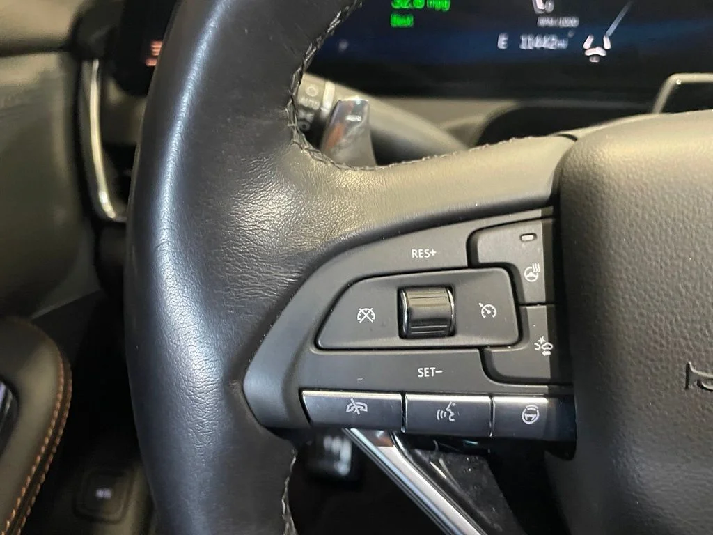 Used 2025 Black Cadillac Sport image 13