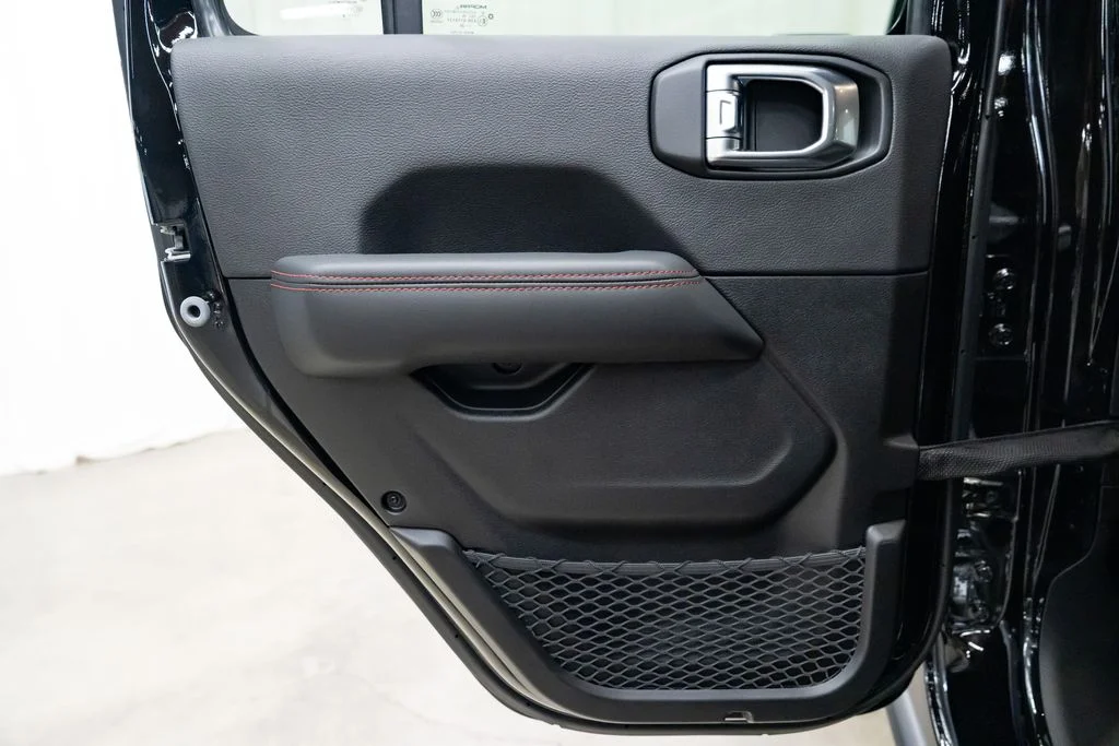 New 2026 Black Clear-Coat Exterior Paint Jeep Rubicon X image 26