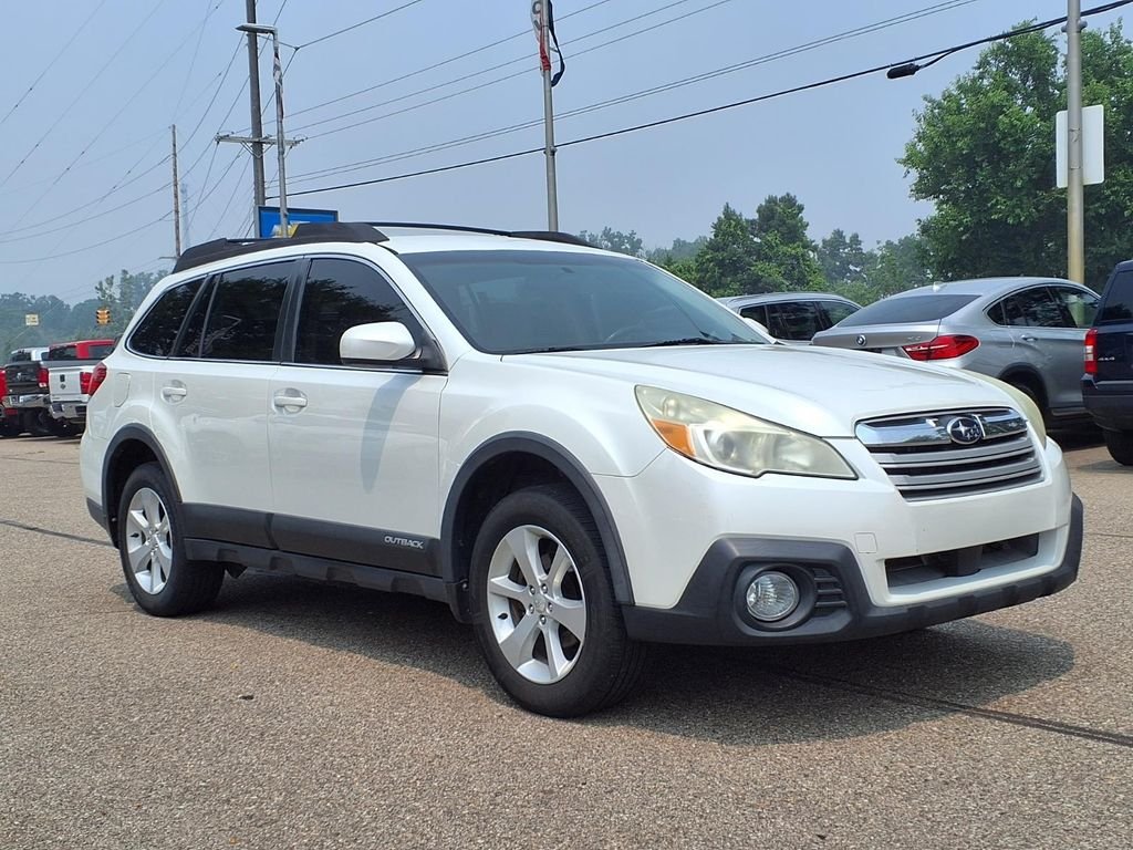 Used 2013 White Subaru 2.5i Premium image 3