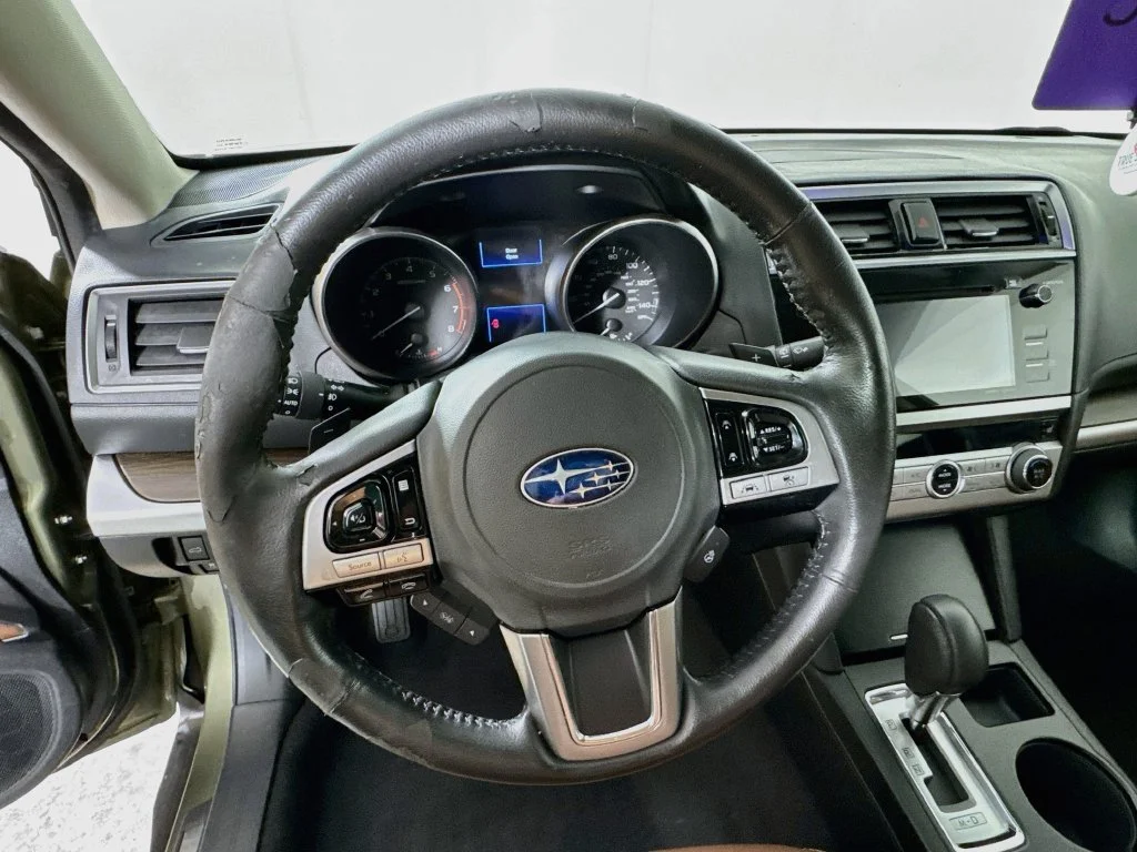Used 2017 Green Subaru 2.5i image 11