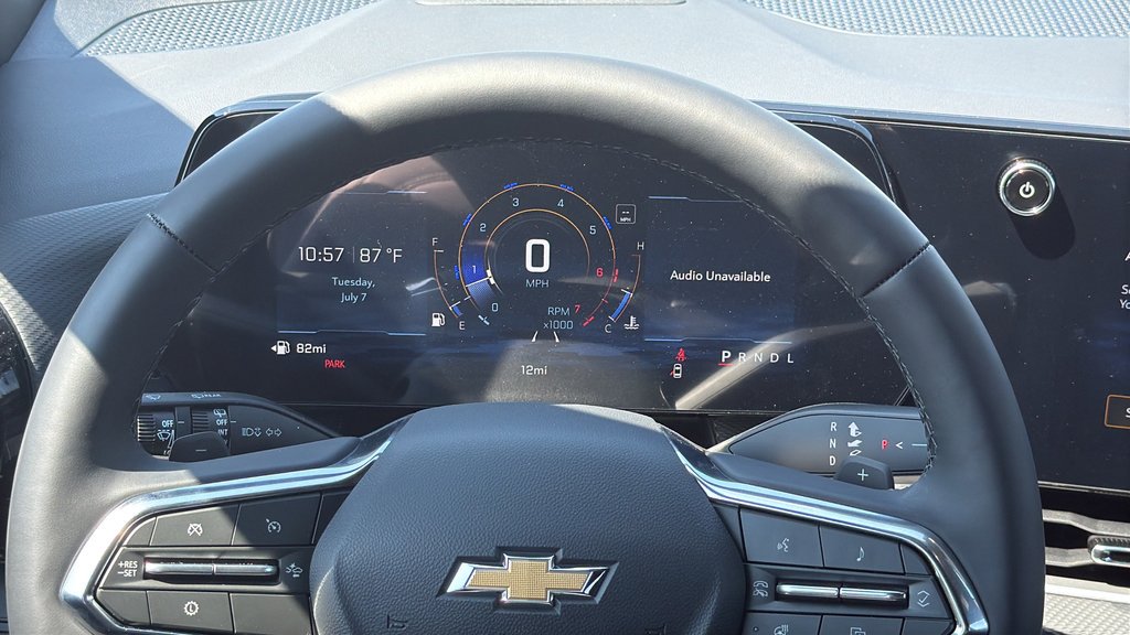 New 2027 Mosaic Black Metallic Chevrolet FWD LT image 20