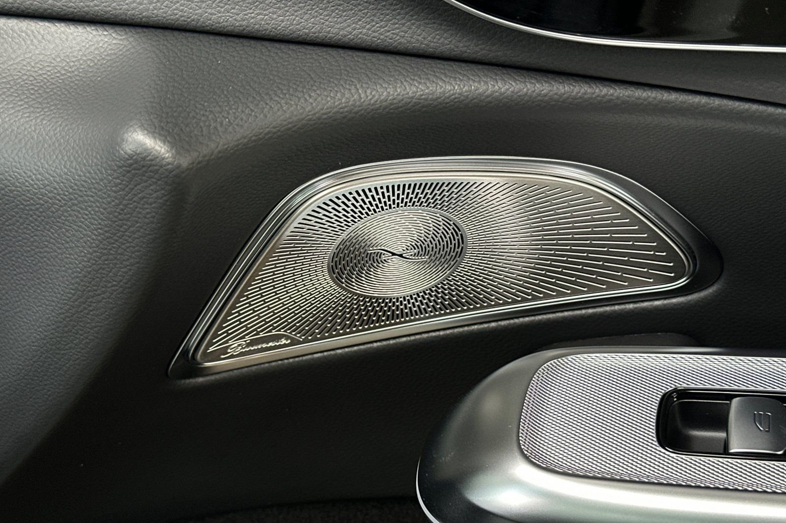 2026 Mercedes-Benz E-Class E350 - Photo 4