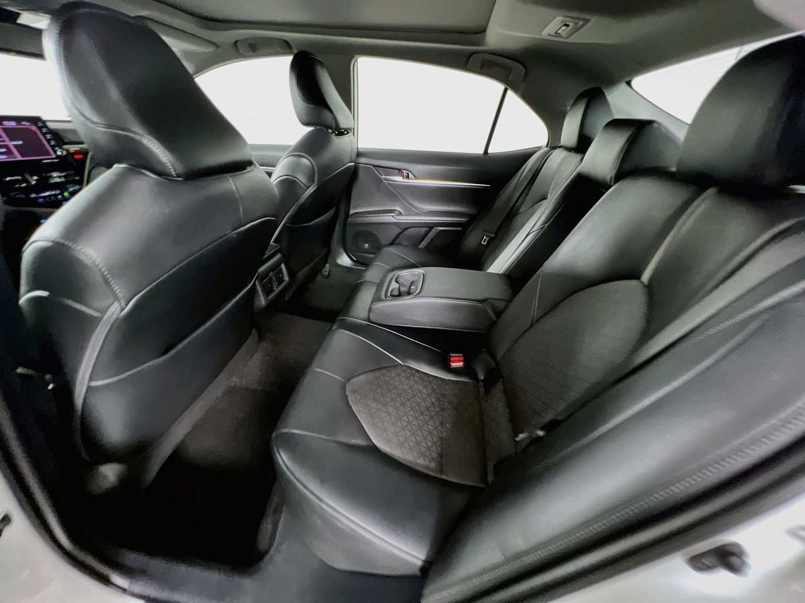 Used 2021 Wind Chill Pearl Toyota XSE image 24