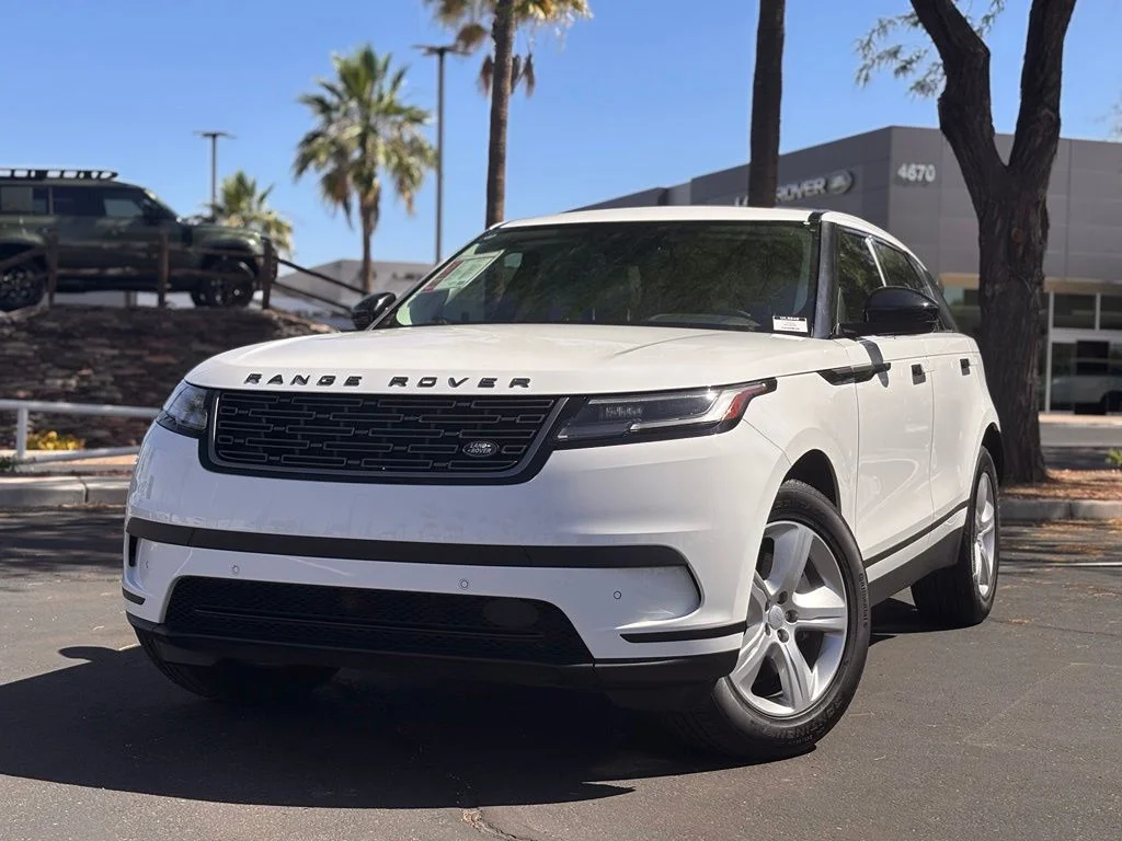 Used 2024  Land Rover S image 1
