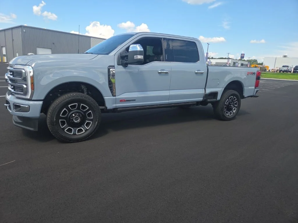 Used 2024 Gray Ford Platinum image 5