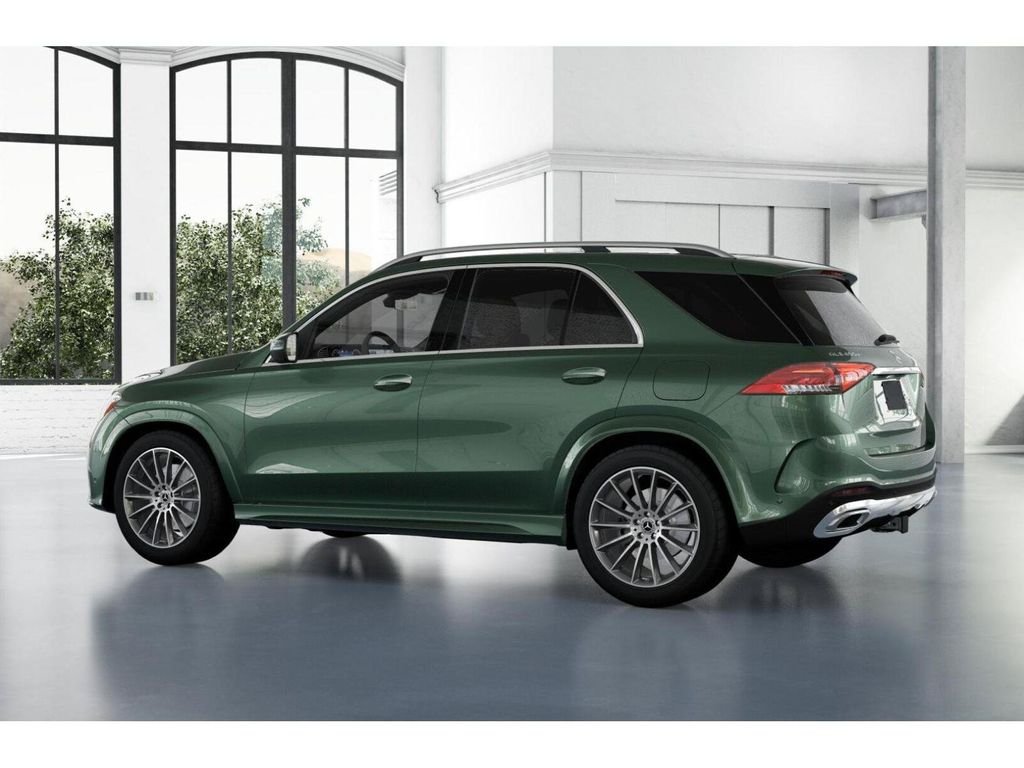 New 2026 MANUFAKTUR Ireland Mid Green Metallic Mercedes-Benz GLE 450 image 31
