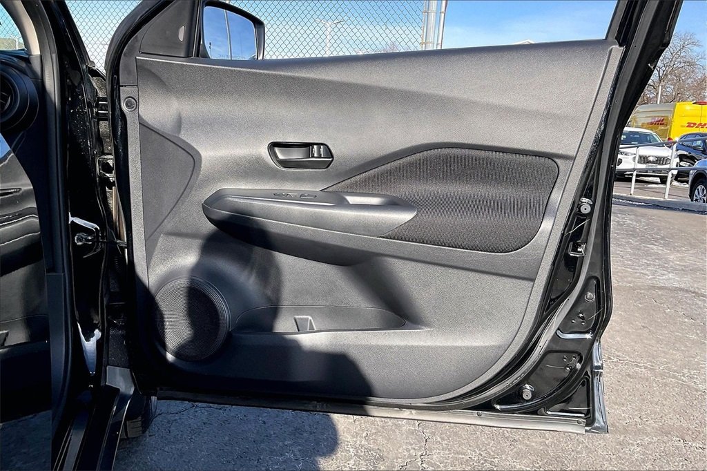 2022 NISSAN KICKS - Image 20