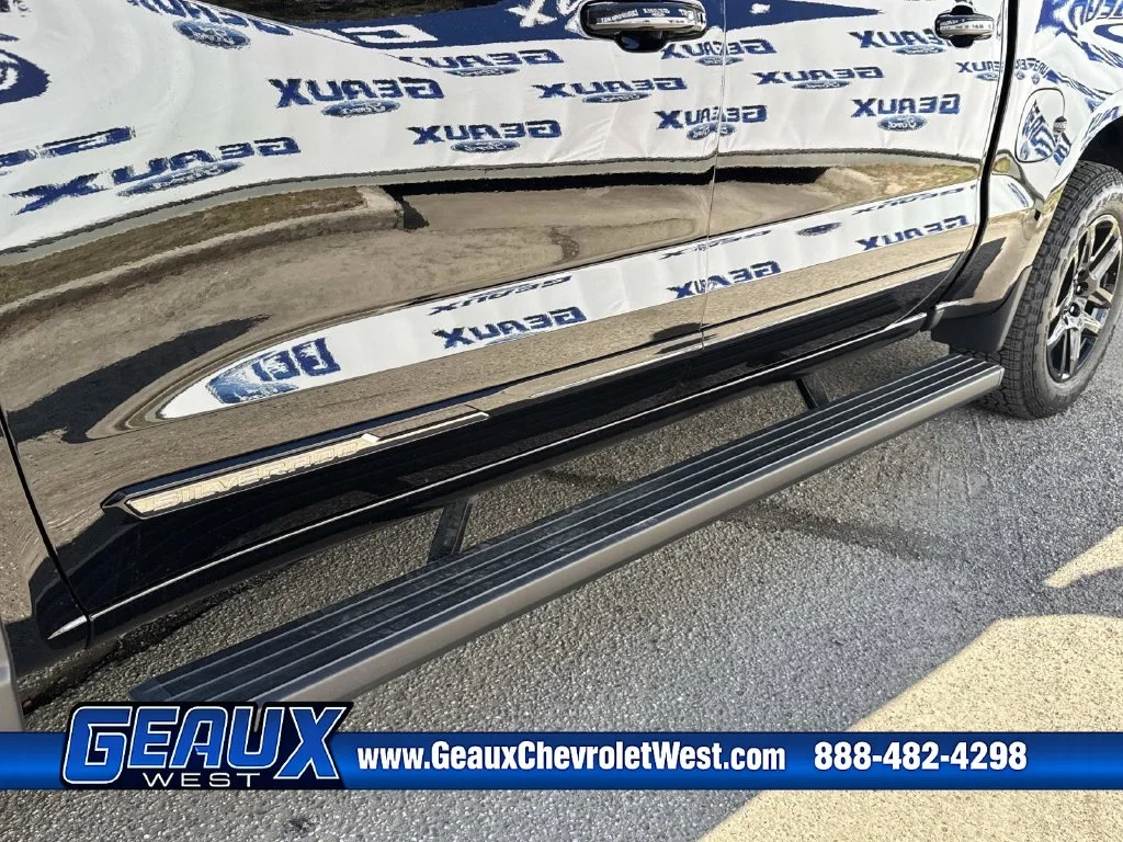Used 2025 Black Chevrolet High Country image 17
