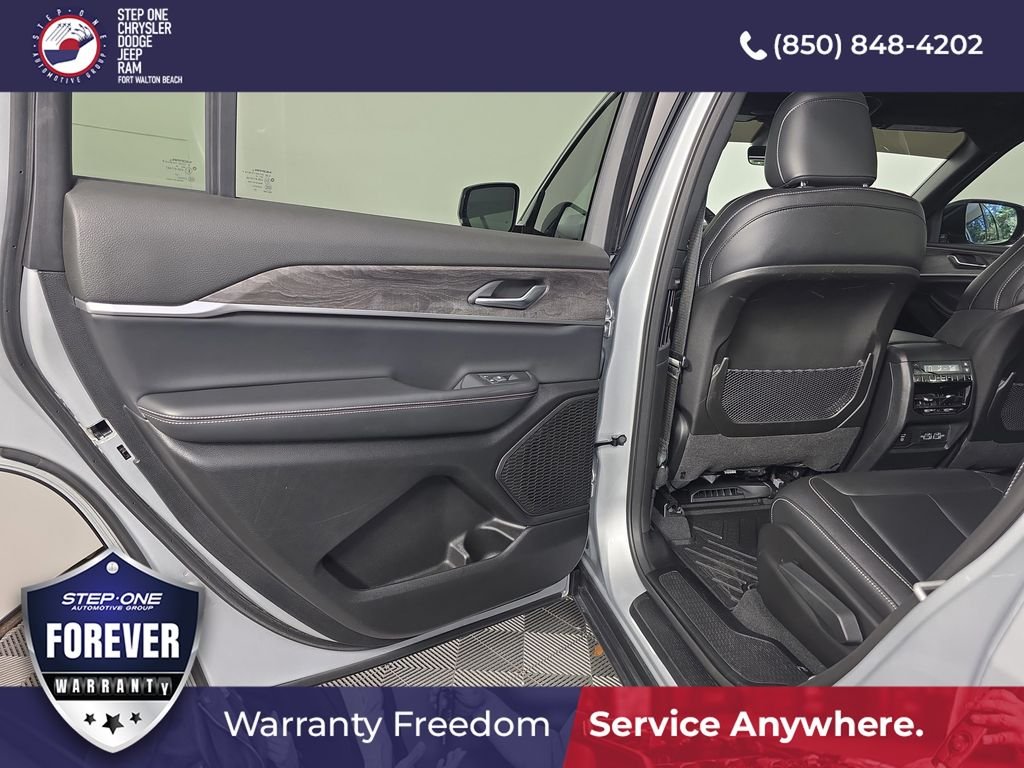 Used 2025 Silver Jeep Limited image 28