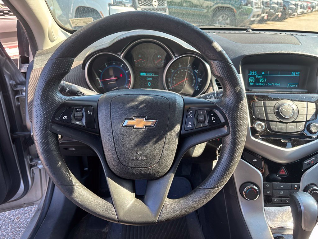 Used 2015 Silver Chevrolet 1LT image 11