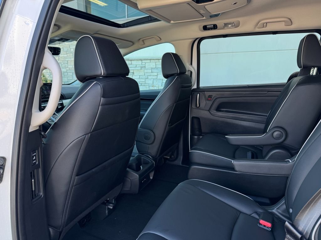2026 Honda Odyssey Touring - Photo 15
