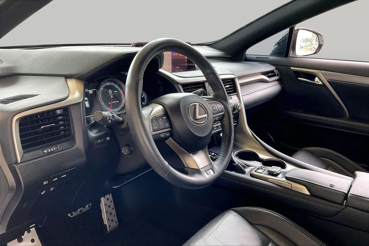 Used 2018 Ultra White Lexus  image 16