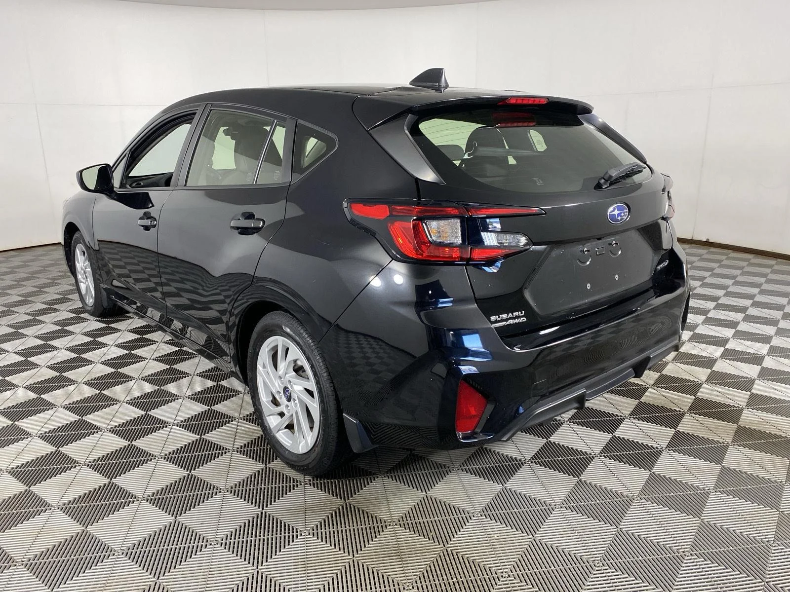 Used 2024 Crystal Black Silica Subaru  image 5