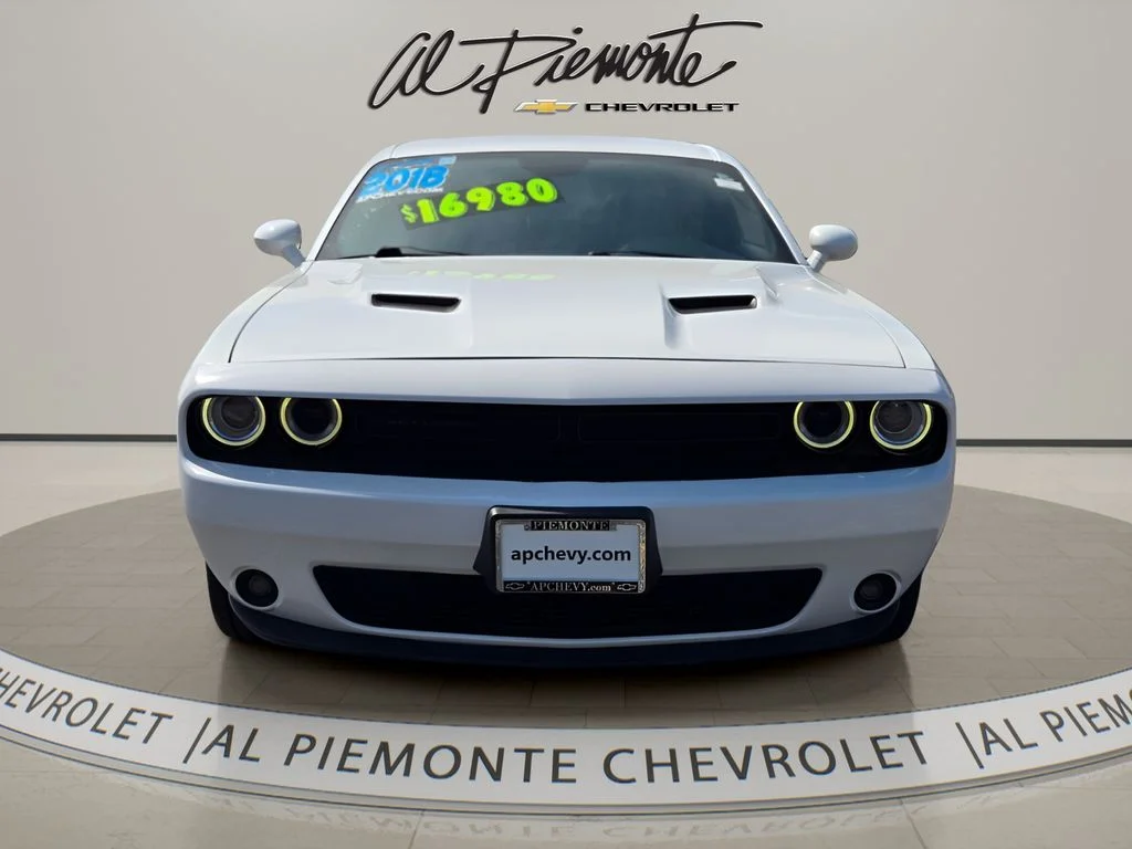 Used 2018 Dodge Challenger SXT Plus with VIN 2C3CDZAG9JH322381 for sale in Elmhurst, IL