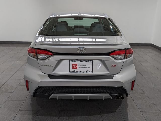 Used 2022 Silver Toyota SE image 4