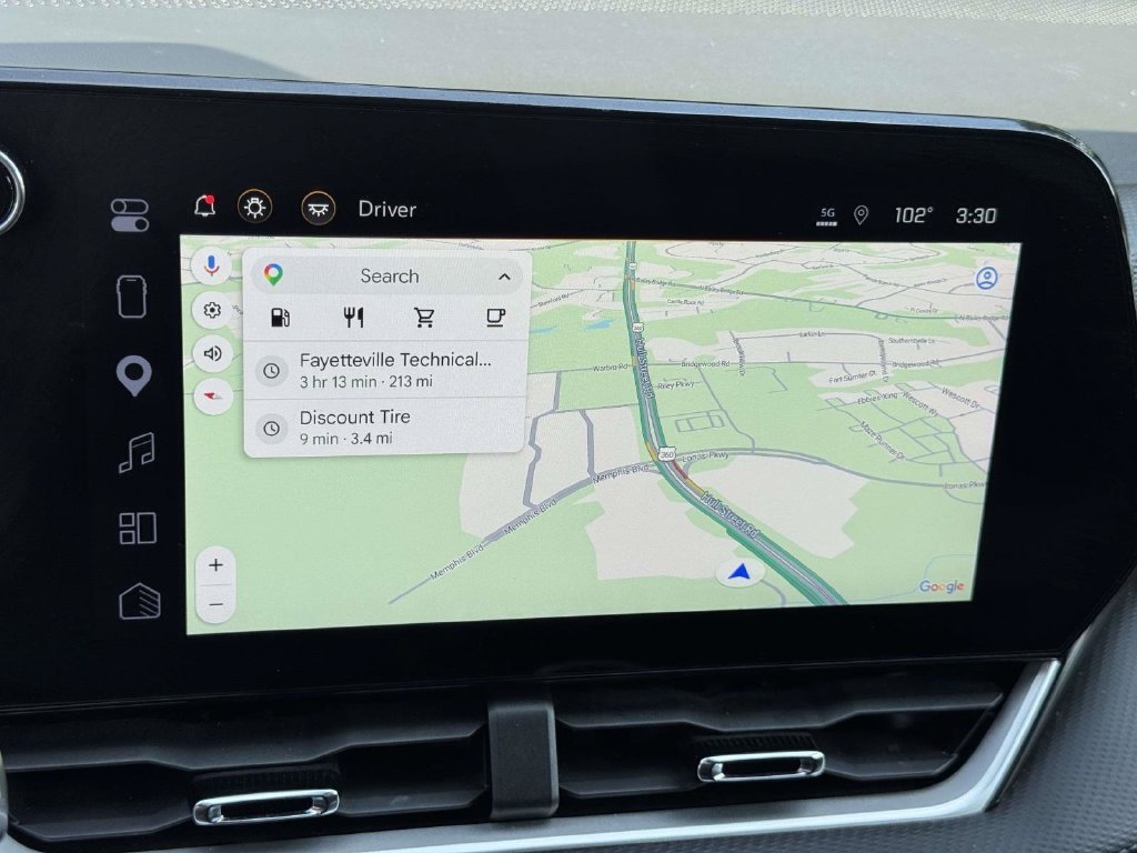 Used 2025 White Chevrolet LT image 4