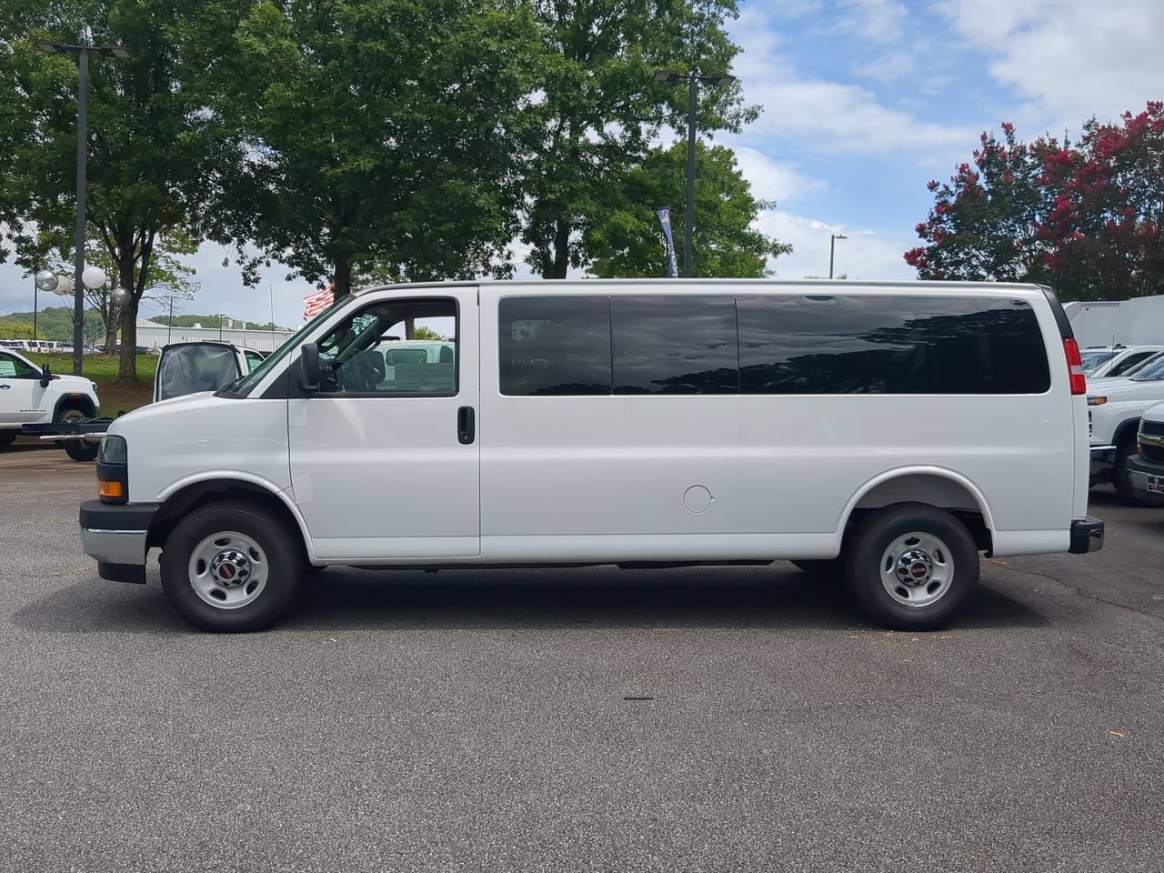 New 2026 Summit White GMC LS image 5