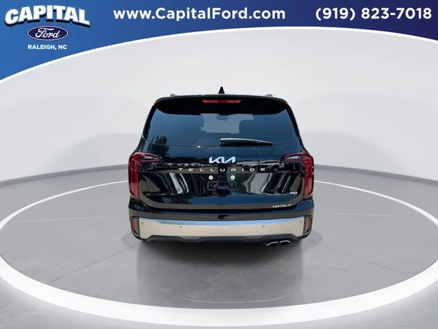 Used 2025 Black Kia S image 7