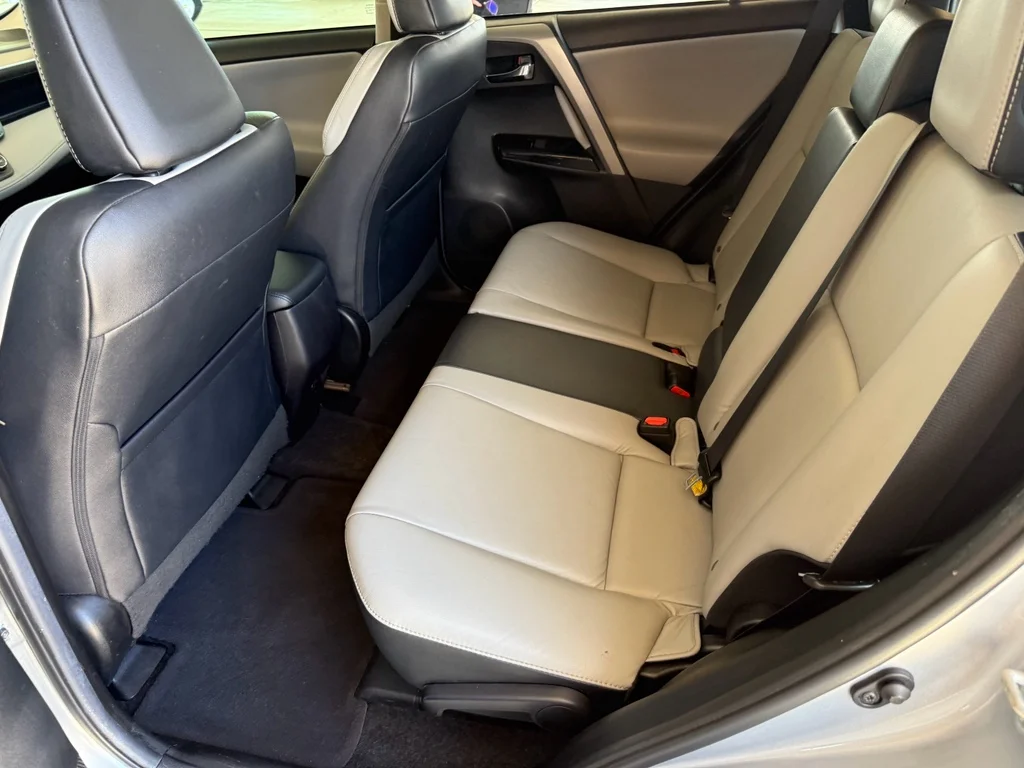Used 2018 Silver Sky Metallic Toyota Limited image 28