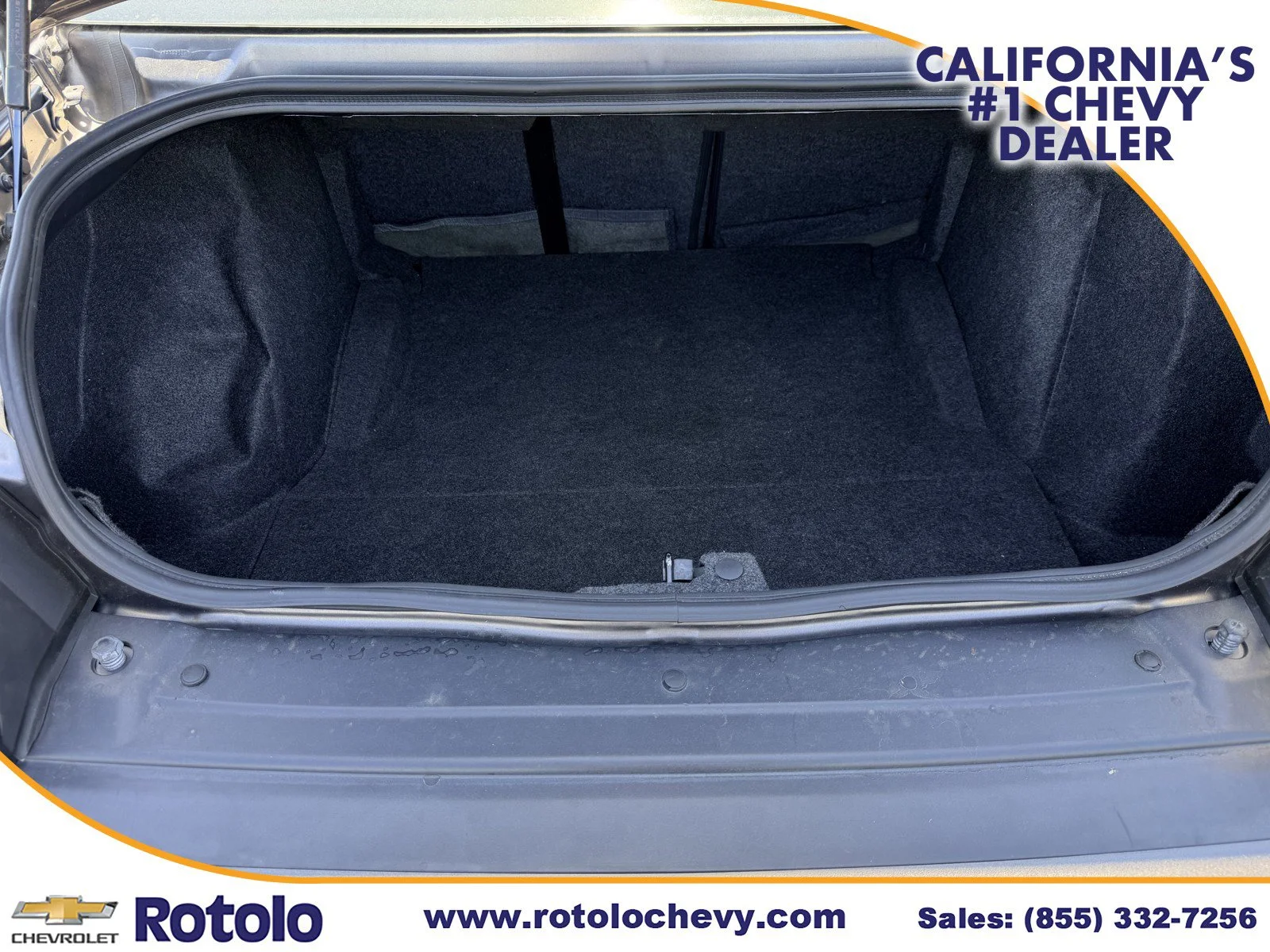 Used 2018 Granite Pearlcoat Dodge SXT image 11