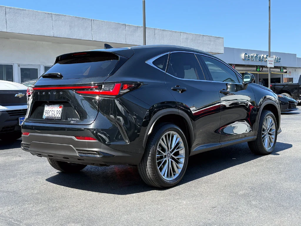 Used 2025  Lexus NX 350h Luxury image 7
