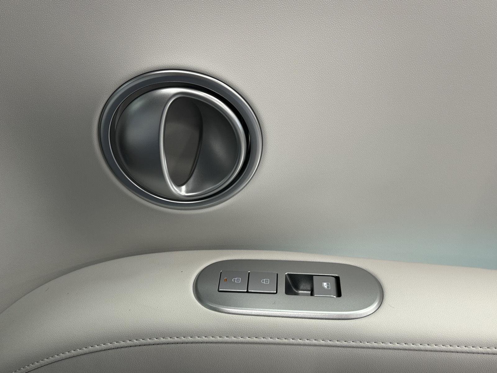 New 2027 Ecotronic Gray Pearl Hyundai Limited 8P image 15