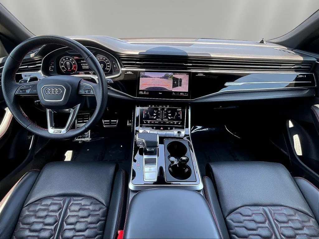 Used 2023  Audi 4.0T image 7