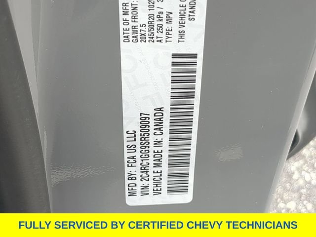 Used 2025 White Chrysler Limited image 50