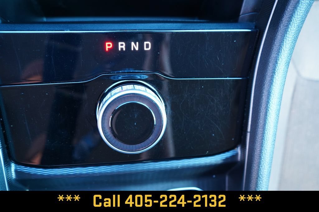 Used 2023  Jeep Laredo image 42