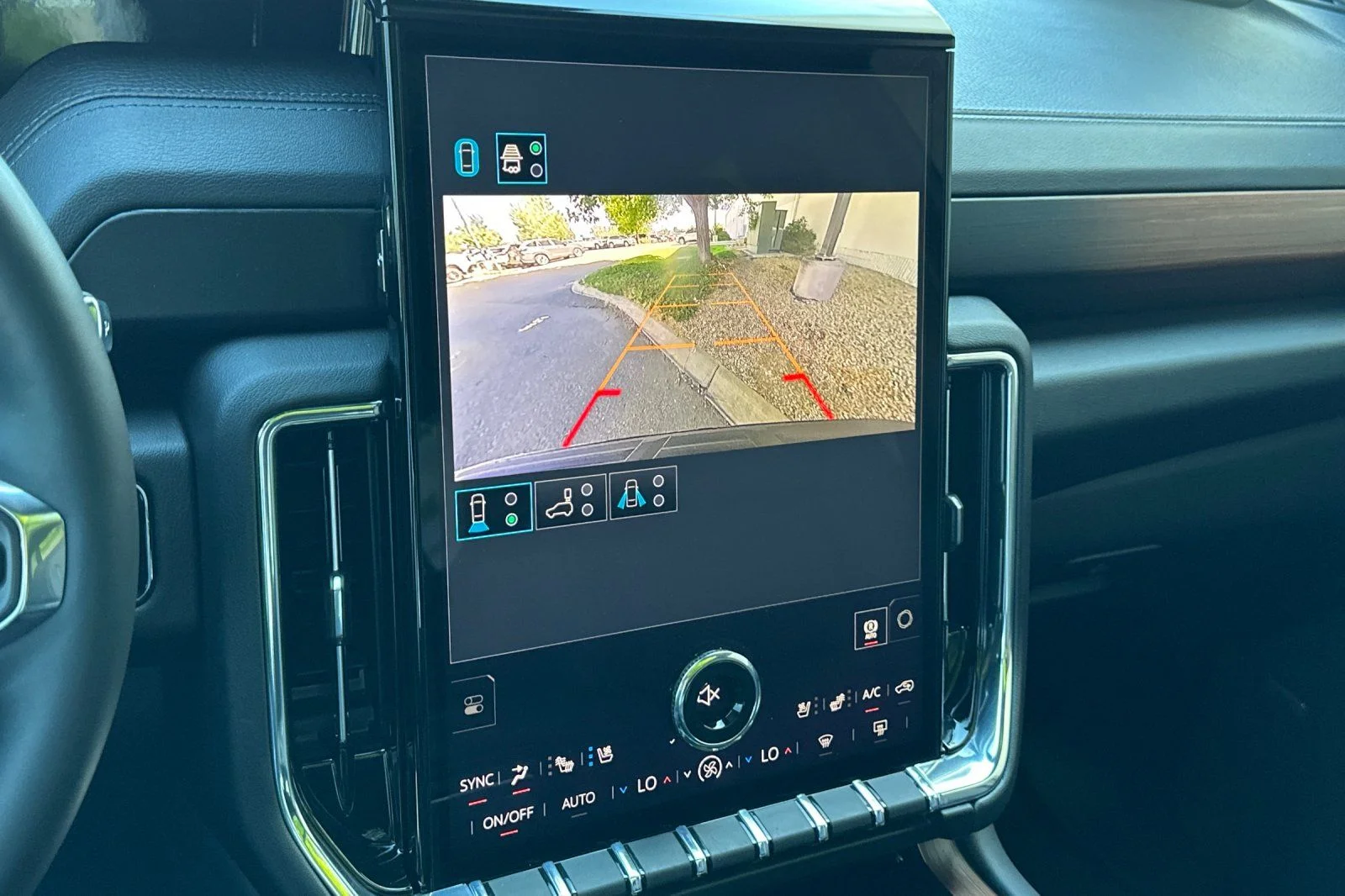 Used 2026  GMC Denali image 19