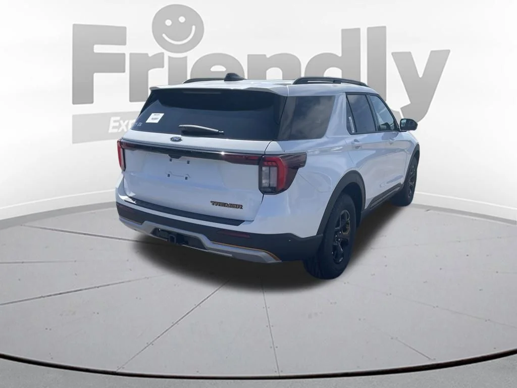 New 2026 Star White Metallic Tri-Coat Ford Tremor® image 5
