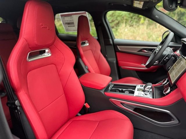 2026 Jaguar F-Pace R-Dynamic S - Photo 19